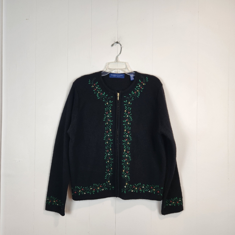 Karen Scott 100% Wool Christmas Sweater Size M